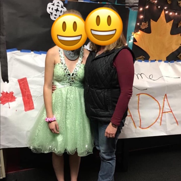 Homecoming/Prom Dress! - Picture 4 of 4